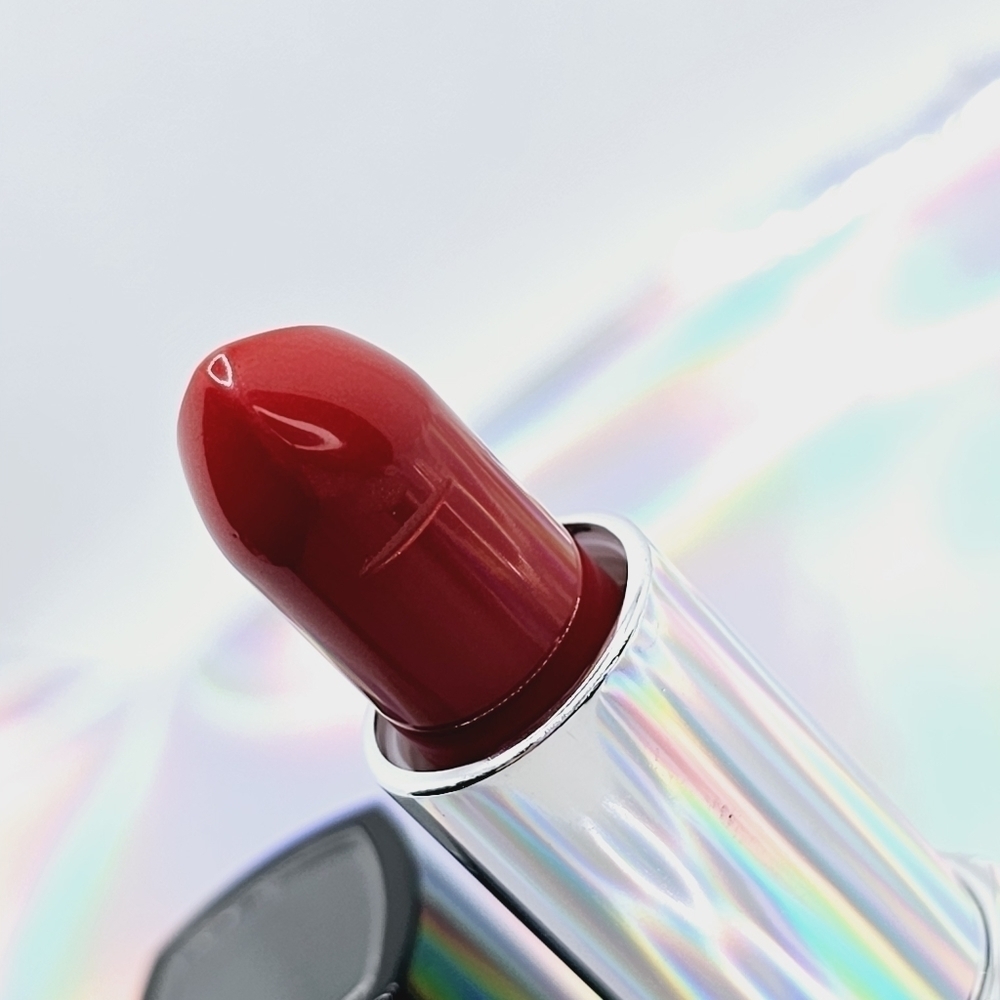 Avon Red 2000 True Color Lipstick - Picture 7 of 7